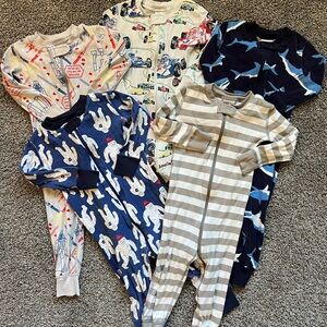LOT! Hanna Andersson Size 85 (2T) Pajamas